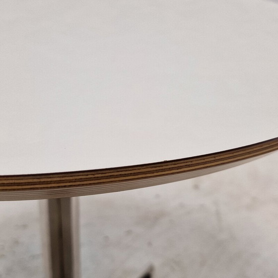 Image 1 of Table basse vintage "Circle" en bois plaqué blanc et acier chromé par Pierre Paulin pour Artifort, 2010