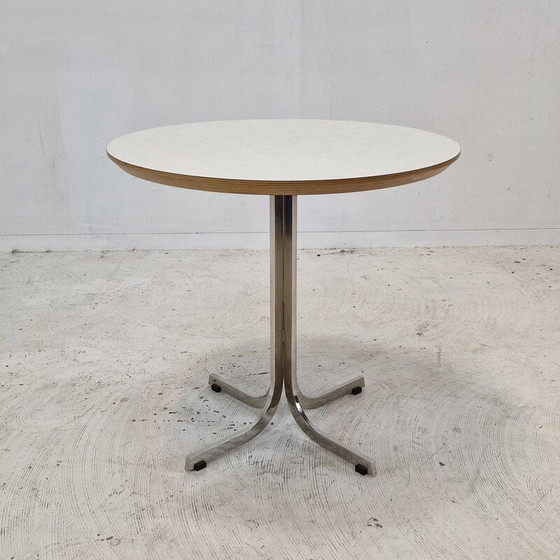 Image 1 of Table basse vintage "Circle" en bois plaqué blanc et acier chromé par Pierre Paulin pour Artifort, 2010
