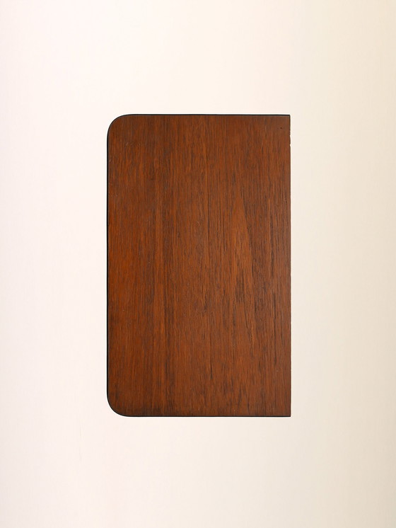 Image 1 of Table de nuit murale scandinave vintage avec plateau en teck et cadre en métal doré