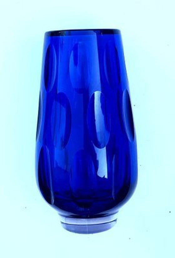 Image 1 of Vase bleu cobalt avec décor de lentilles taillées de Wmf, 1960S