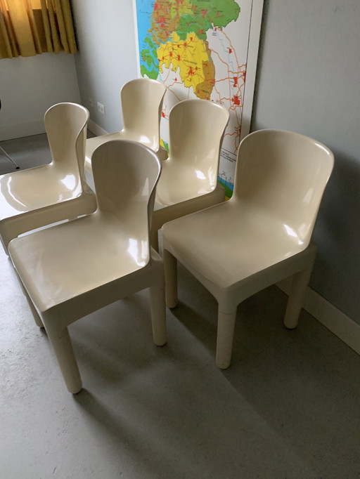 5 Chaises de salle à manger italiennes en plastique de l'ère spatiale par Marcello Siard.1960