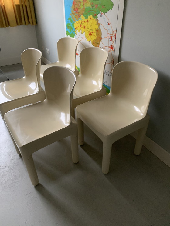 Image 1 of 5 Chaises de salle à manger italiennes en plastique de l'ère spatiale par Marcello Siard.1960