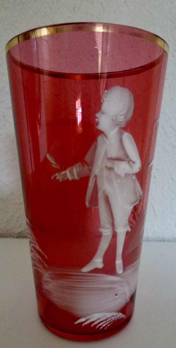 Image 1 of Paire de gobelets anciens en verre rouge rubis Mary Gregory (1856-1908).