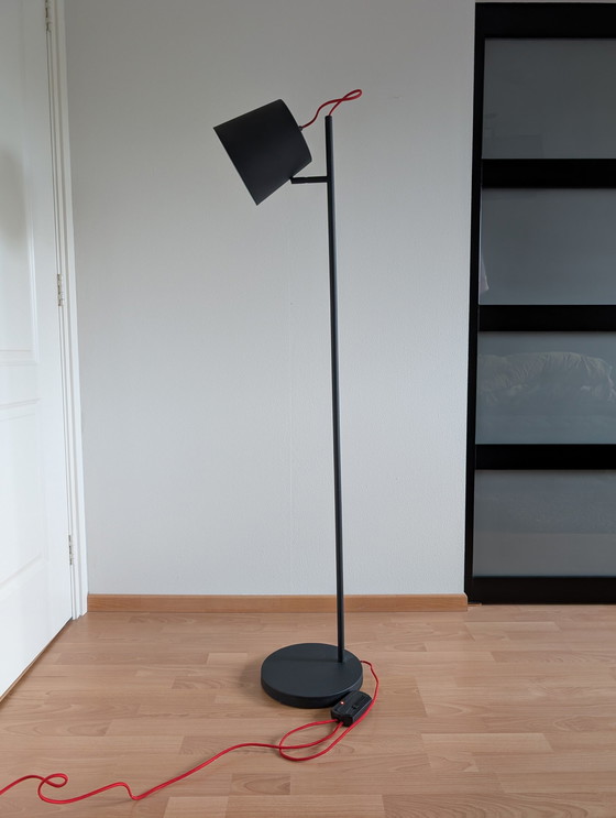 Image 1 of Lampadaire Buckle Head Noir