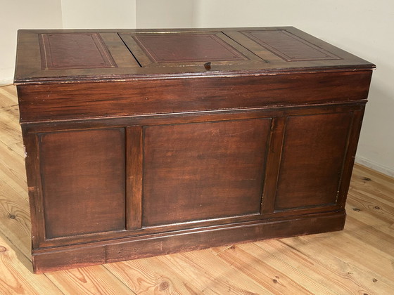 Image 1 of Bureau vintage anglais unique avec tiroirs coulissants