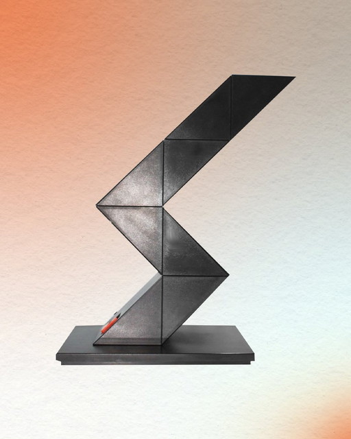 Lampe Zigzag par Shui L.D. Chan pour Massive-Elite, Belgique