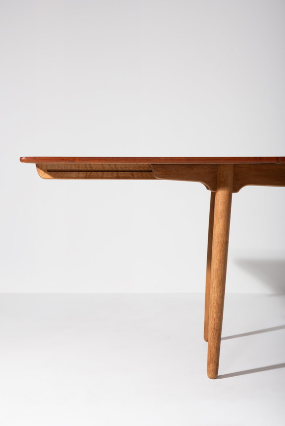 Image 1 of Table de salle à manger à rallonge - Hans J. Wegner