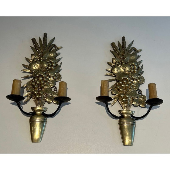 Image 1 of Paire d'appliques vintage en bronze et fer forgé représentant une coupe de fruits, France 1970