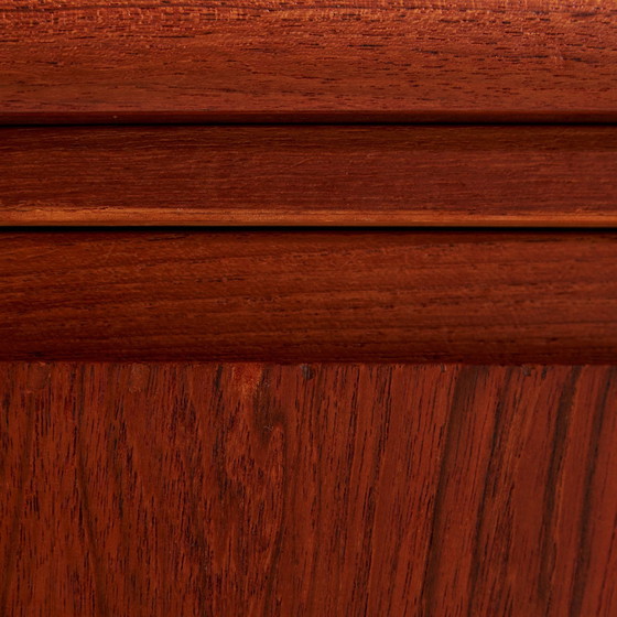 Image 1 of Mk10403 Bureau en teck restauré