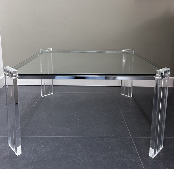 Image 1 of Table basse design des années 60