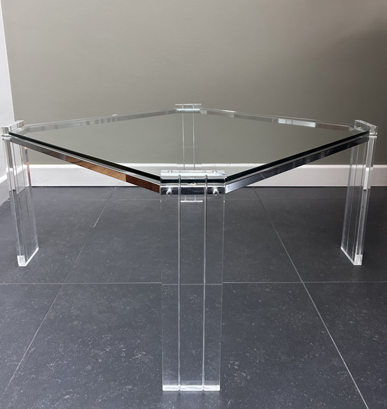 Image 1 of Table basse design des années 60