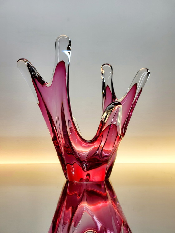 Image 1 of Bol Val Saint Lambert, design organique, couleur rouge émeraude et verre transparent, années 1980