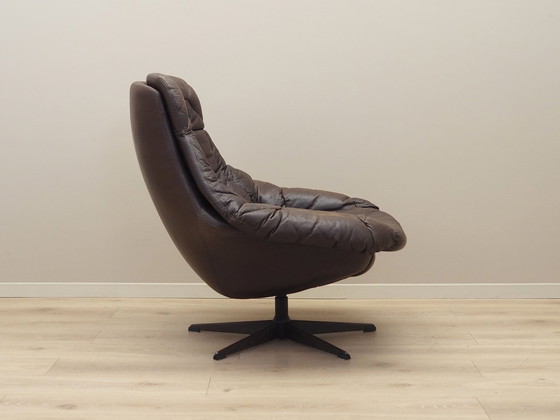 Image 1 of Fauteuil pivotant en cuir, Design danois, 1960S, Designer : H.W. Klein, Manufacture : Bramin