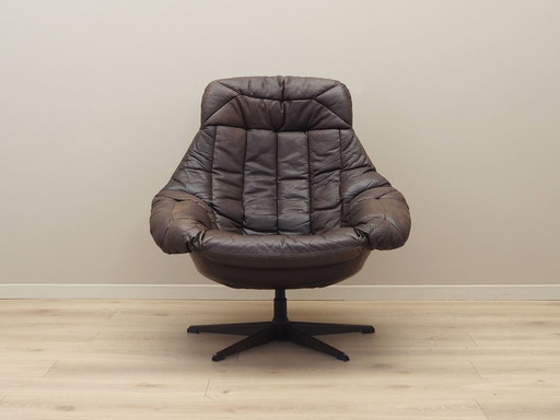 Fauteuil pivotant en cuir, Design danois, 1960S, Designer : H.W. Klein, Manufacture : Bramin