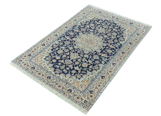 Image 1 of Tapis nain 9 La noué à la main avec soie - Tapis d'Orient 190 X 123 cm