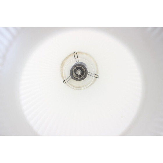 Image 1 of Lampe suspendue vintage en verre et chrome, Tchécoslovaquie, années 1960