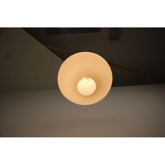 Image 1 of Lampe suspendue vintage en verre et chrome, Tchécoslovaquie, années 1960