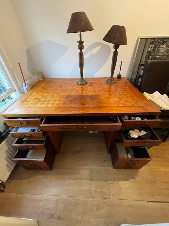 Image 1 of Ancien anglais desk