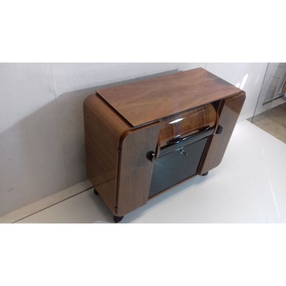 Image 1 of Bar vintage en bois et verre par Jindřich Halabala, Tchécoslovaquie