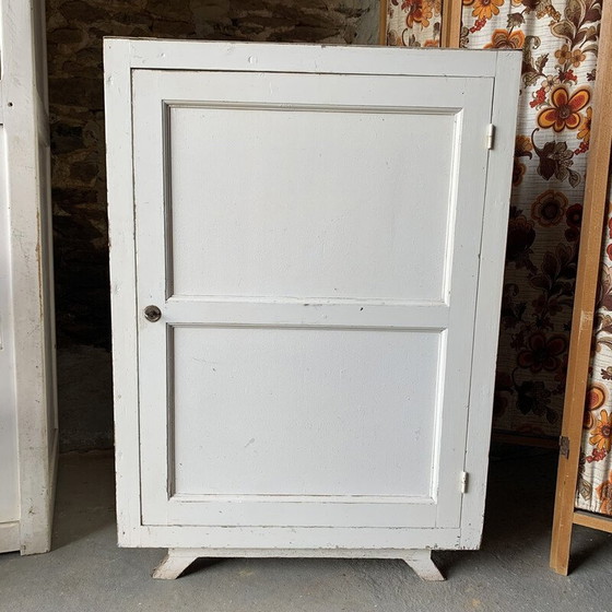 Image 1 of Armoire parisienne vintage blanche