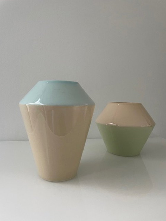 Image 1 of 2 Vases Duodip faits main : Bleu/Crème et Vert Menthe/Crème