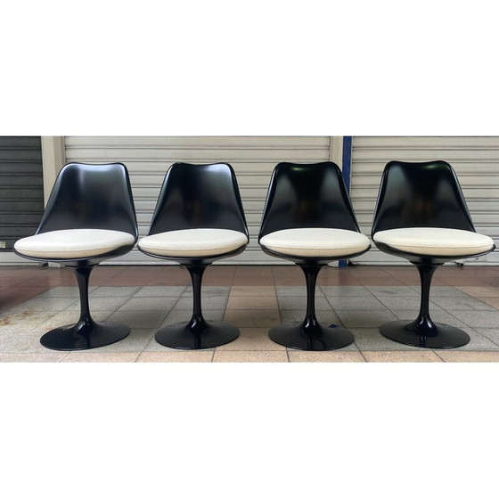 Image 1 of Ensemble de 4 chaises Tulip vintage par Eero Saarinen pour Knoll International