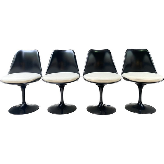 Image 1 of Ensemble de 4 chaises Tulip vintage par Eero Saarinen pour Knoll International