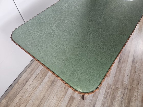 Image 1 of Table en bois des années 1960 avec plateau en verre vert décoré