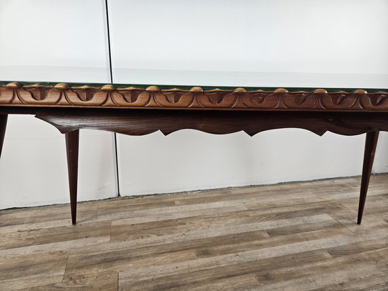 Image 1 of Table en bois des années 1960 avec plateau en verre vert décoré