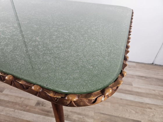 Image 1 of Table en bois des années 1960 avec plateau en verre vert décoré