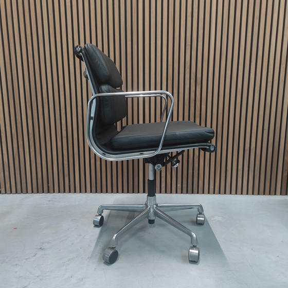 Image 1 of Herman Miller Ea 217