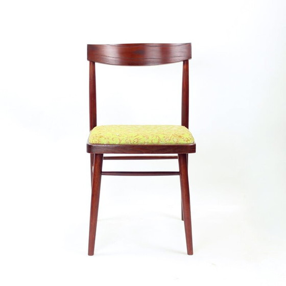 Image 1 of Ensemble de 4 chaises de salle à manger vintage en bois de chêne par Ton, Tchécoslovaquie années 1960