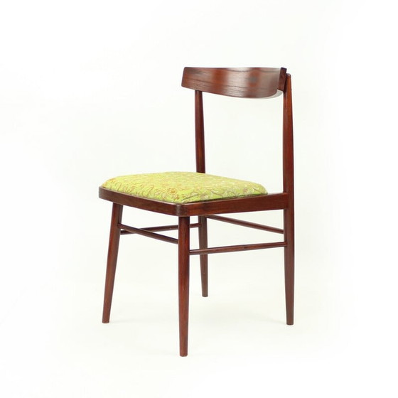 Image 1 of Ensemble de 4 chaises de salle à manger vintage en bois de chêne par Ton, Tchécoslovaquie années 1960