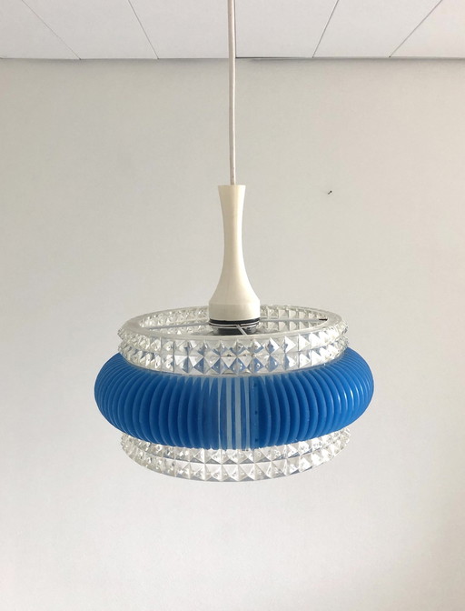 Lampe suspendue en plastique avec abat-jour en verre de Me Marbach Leuchten