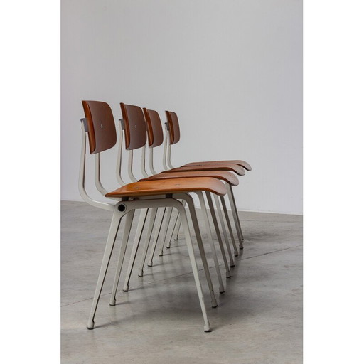 Ensemble de 4 chaises de salle à manger en bois vintage Revolt par Friso Kramer pour Ahrend de Cirkel, 1950