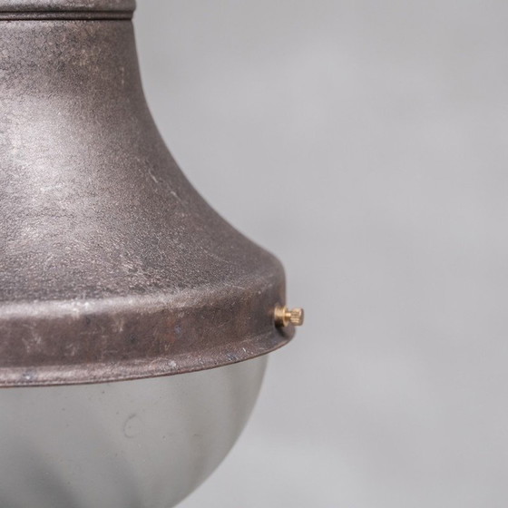 Image 1 of Ensemble de 3 lampes suspendues en métal patiné et verre gravé, France 1920