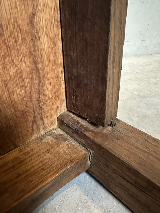 Image 1 of Table d'appoint ou à plantes brutaliste - Chêne