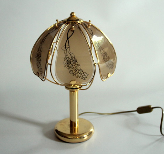 Image 1 of 1980S Lampe de table en laiton avec verre fumé - Vintage