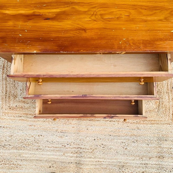 Image 1 of Coffre vintage en pin à 3 tiroirs