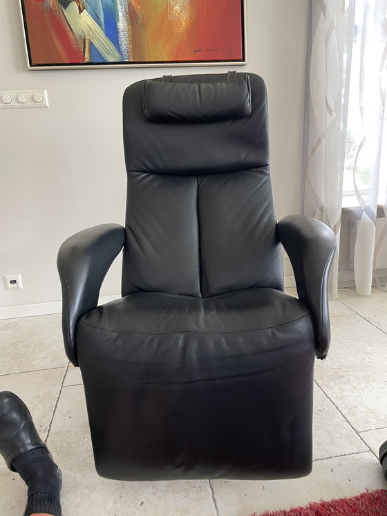 Image 1 of Fauteuil de relaxation moderne en cuir noir