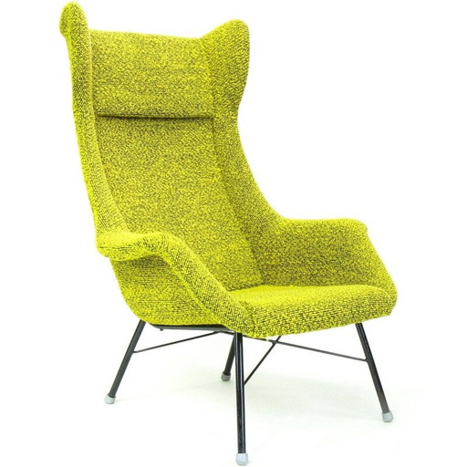 Fauteuil à dossier en tissu jaune et vert de Miroslav Navratil pour Ton, 1960