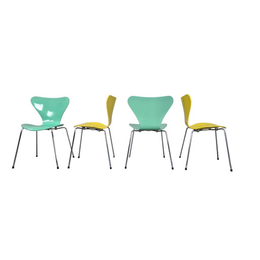 4 X chaises Butterfly par Fritz Hansen, original fin 70S début 80S