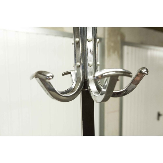 Image 1 of Porte-manteau perroquet industriel du milieu du siècle, chrome et noir, 1960.