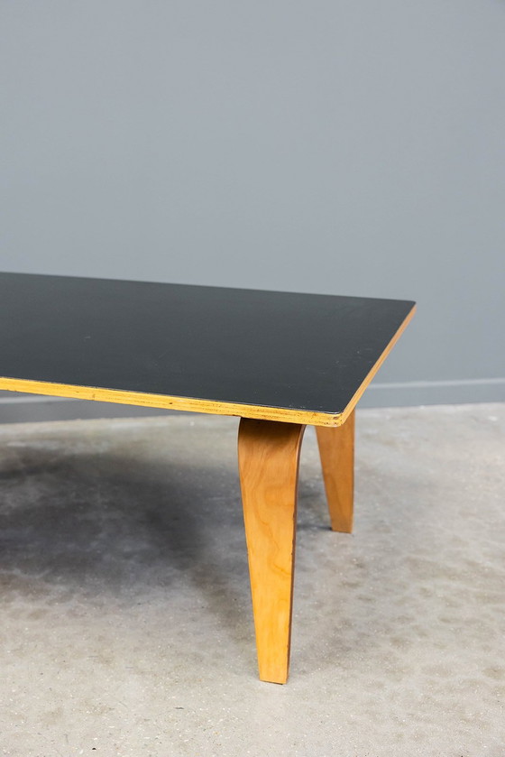 Image 1 of Table basse Eames "Otw" Table basse