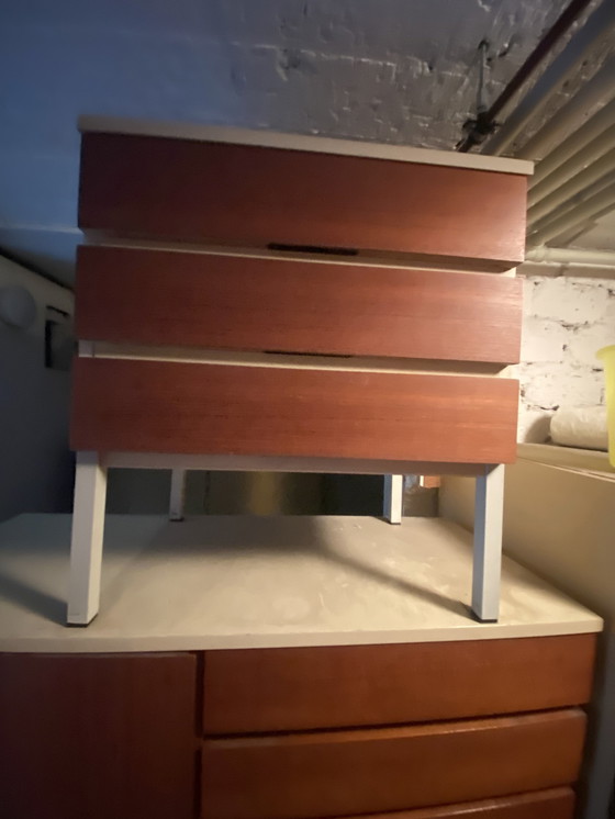 Image 1 of Teck / Interlübke Design / 4 armoires / 1 légèrement défectueuse