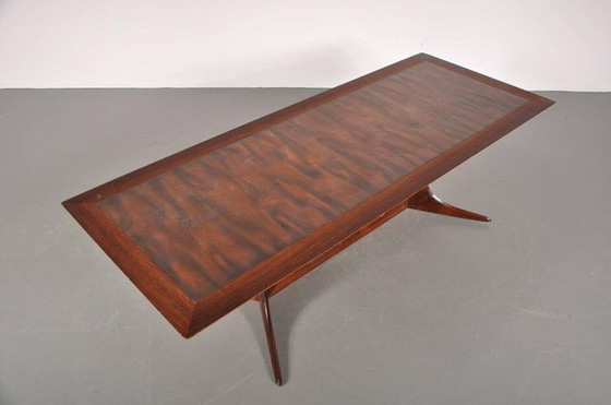 Image 1 of Table basse danoise en bois de rose des années 1960