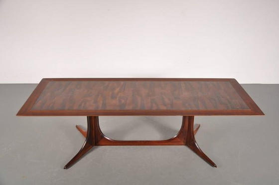 Image 1 of Table basse danoise en bois de rose des années 1960