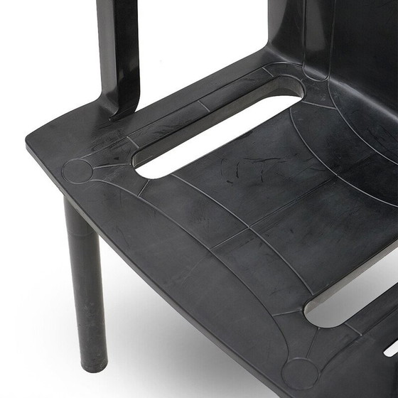 Image 1 of Ensemble de 4 chaises vintage modèle "4870" en plastique noir moulé par Anna Castelli pour Kartell, Italie 1980