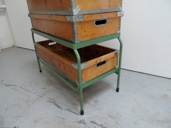 Image 1 of Rack de stockage industriel avec bacs en bois 1960's