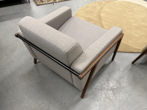 Image 1 of Fauteuil Splinter Harvink Tissu gris Structure en noyer américain